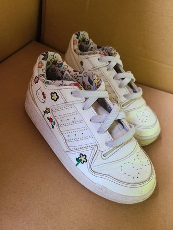 Chaussure adidas Hello Kitty