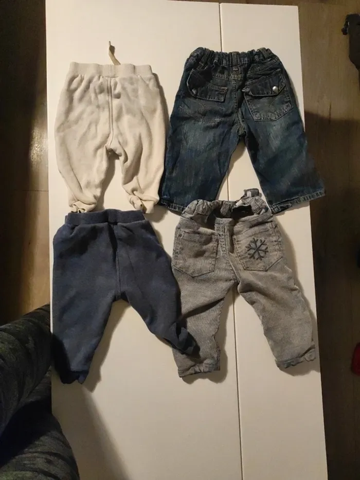 Lot pantalon jean jogging 12 mois - photo numéro 7