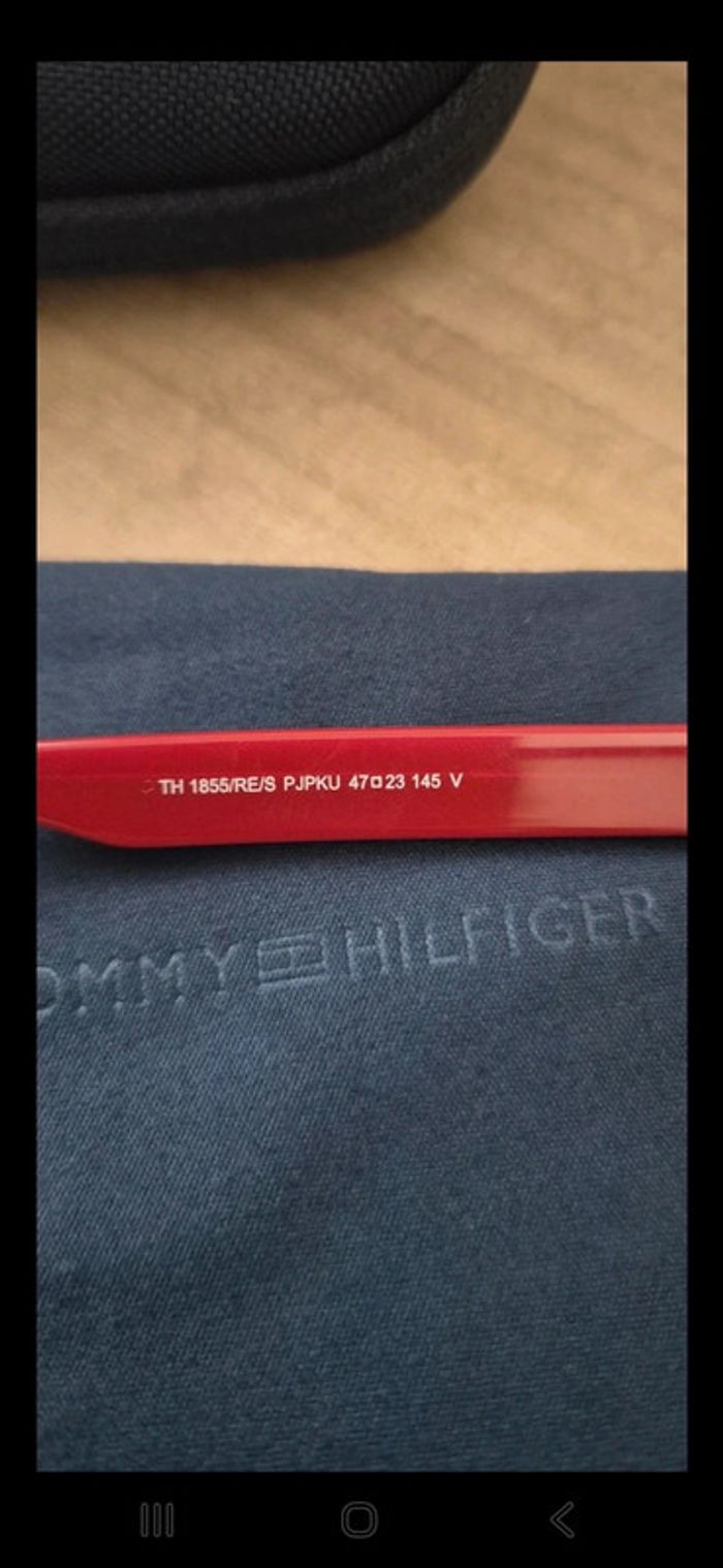 Lunettes de soleil Tommy Hilfiger - photo numéro 3