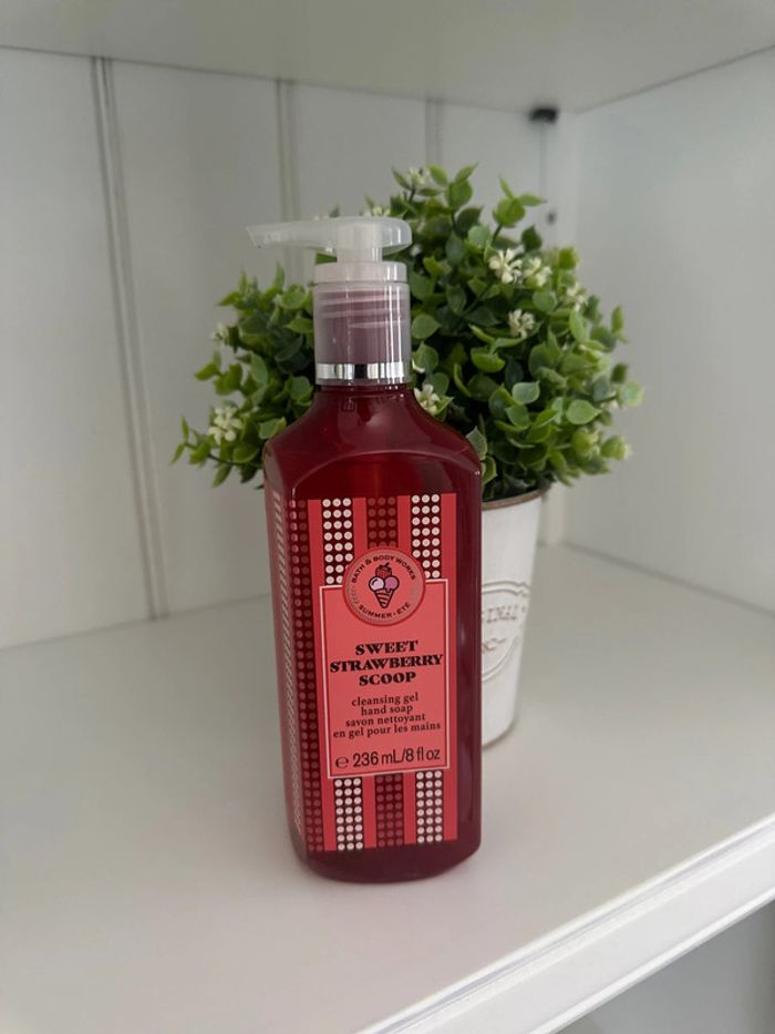 Savon mains Sweet Strawberry Scoop 🍓Bath & Body Works