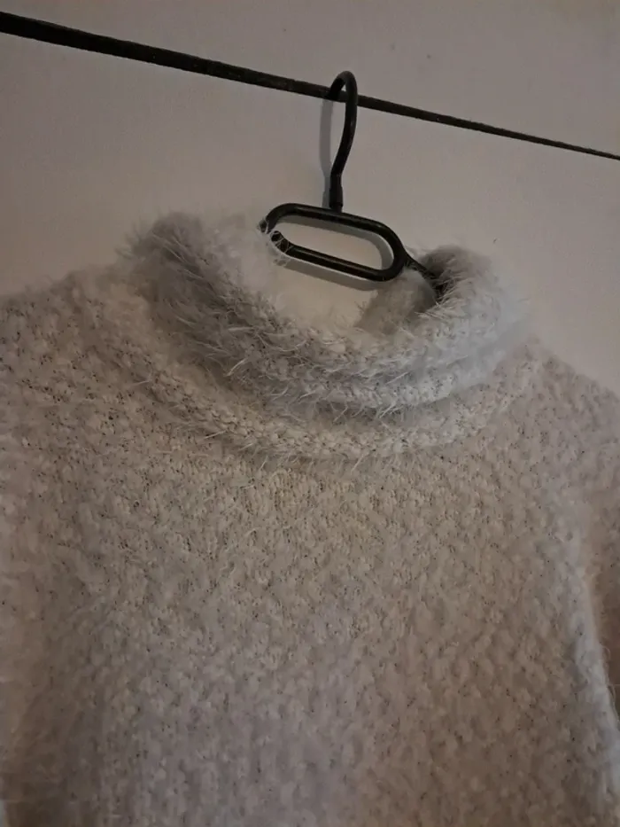 Pull col haut - photo numéro 3