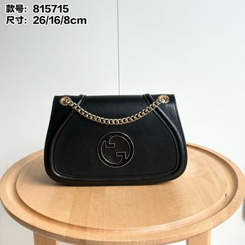 Gucci  815715