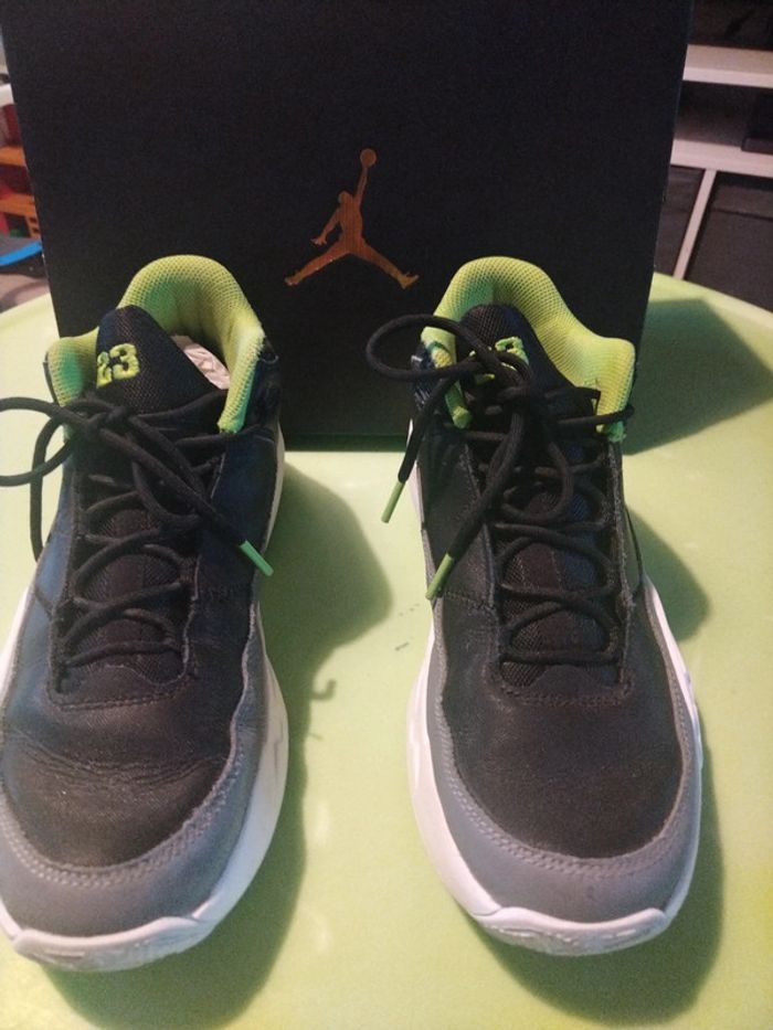 Jordan max aura 3 (gs) pour basketball - photo numéro 2