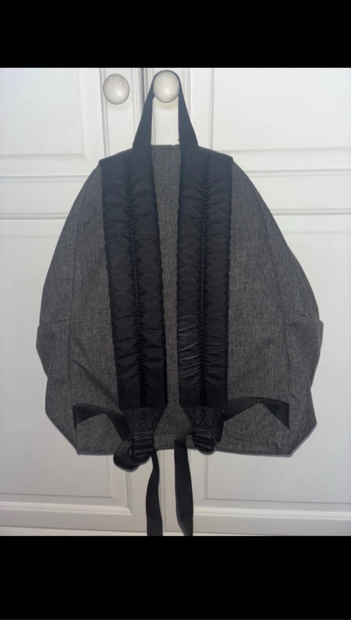 Sac à dos eastpak - photo numéro 2