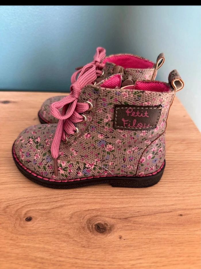 Chaussures T22 - photo numéro 2