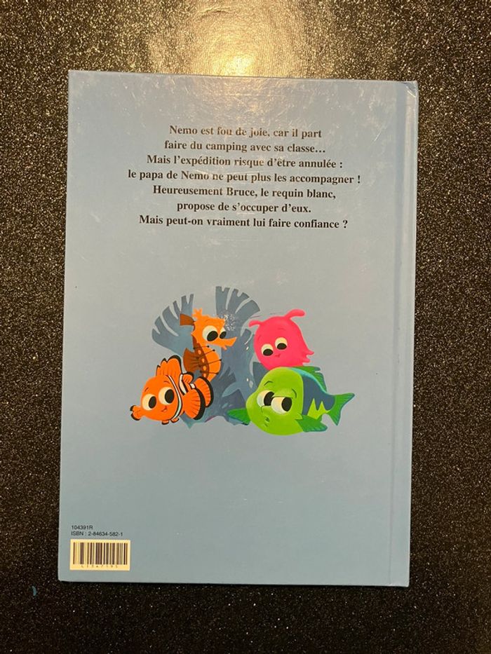 Livre Disney Le monde de Nemo Drôle de requin - photo numéro 3