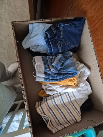 Vêtements bébé garçon 1-3 mois et un peu de 12 18 mois