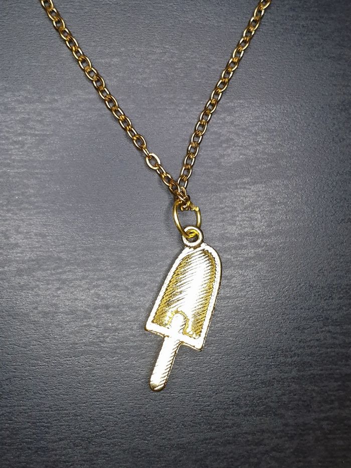 Collier "Glace" rouge chaîne en acier inoxydable - photo numéro 2