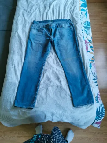 Jean homme c&a taille 52 ( 42/32) slim