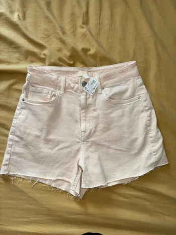 Short abricot