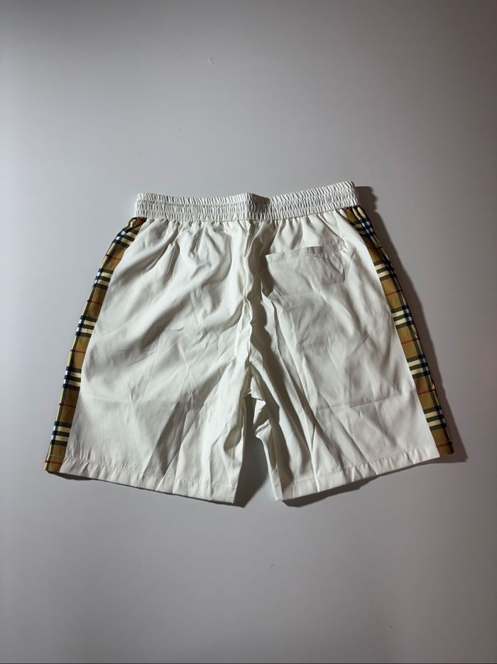 short Burberry - photo numéro 6