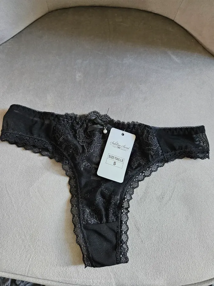 Magnifique ensemble Nuisette avec string T.S - photo numéro 6