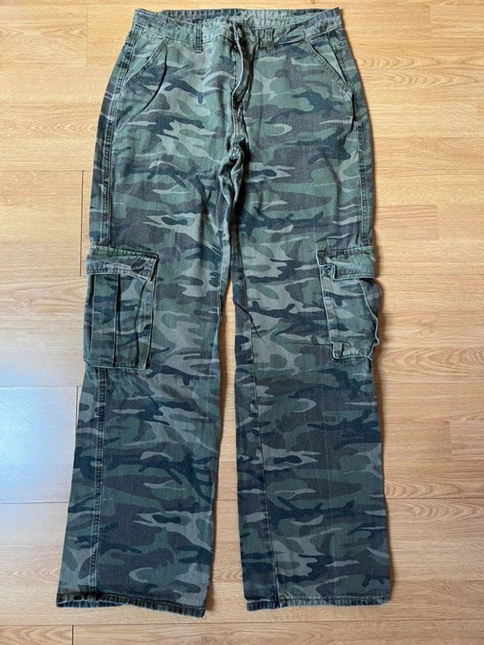 Jean cargo à imprimé camouflage poche à rabat taille L