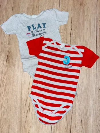 Lot 2 bodys 36 mois manches courtes