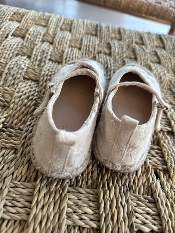 Ballerine beige Zara Pointure 27 - 5 € - photo numéro 4