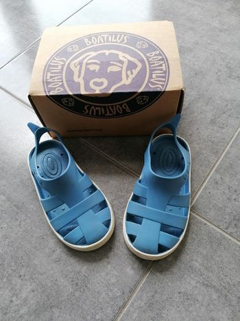 Sandales souples boatilus taille 26 bon état