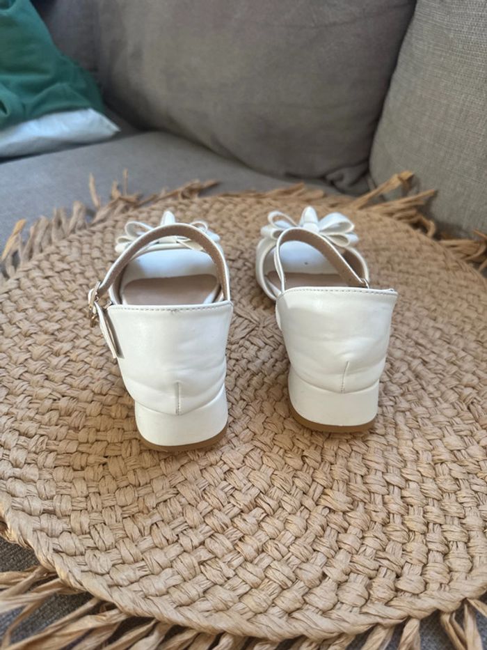 Chaussures d’occasion 32 fille - photo numéro 3