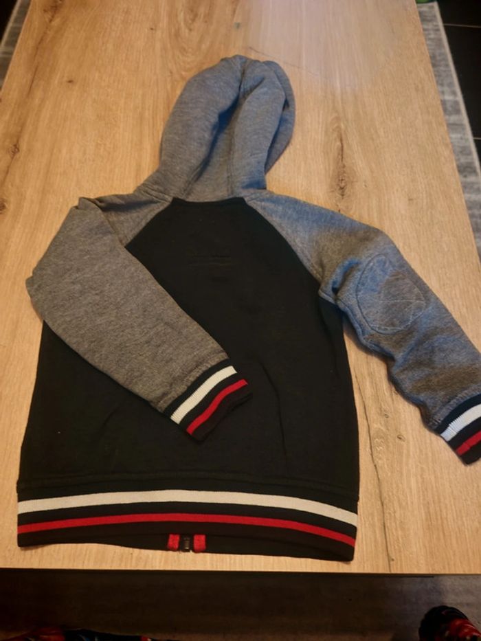 Veste 4 ans - photo numéro 3