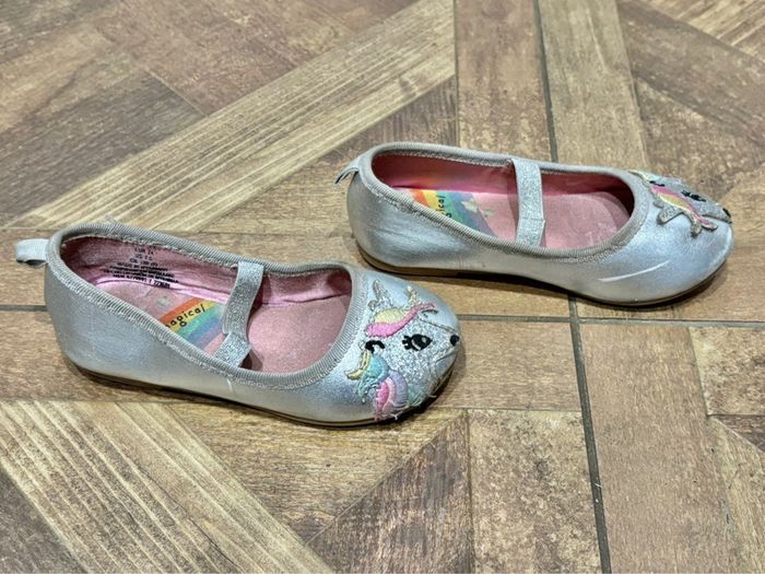 Ballerines argentées licorne jumelles p.24 - photo numéro 3