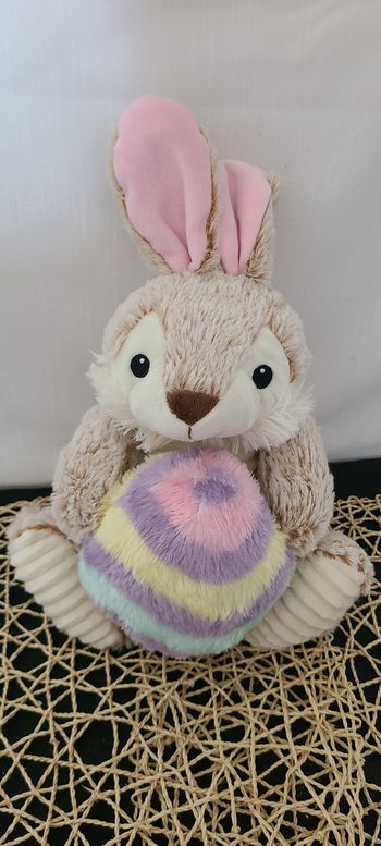 Doudou lapin de Pâques