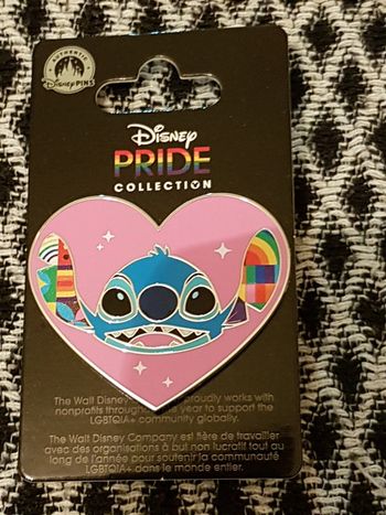 Pin's disneyland paris Stitch pride