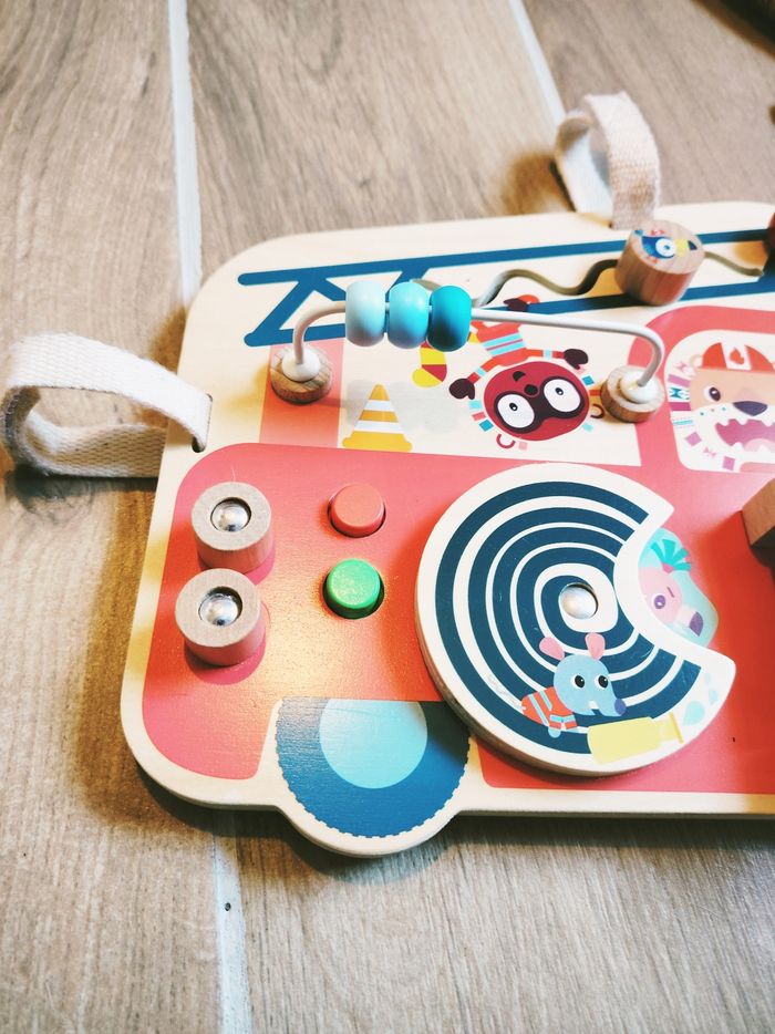 🚒Planche/panneau multi activités busy board camion de pompier en bois marque Lilliputiens - photo numéro 2