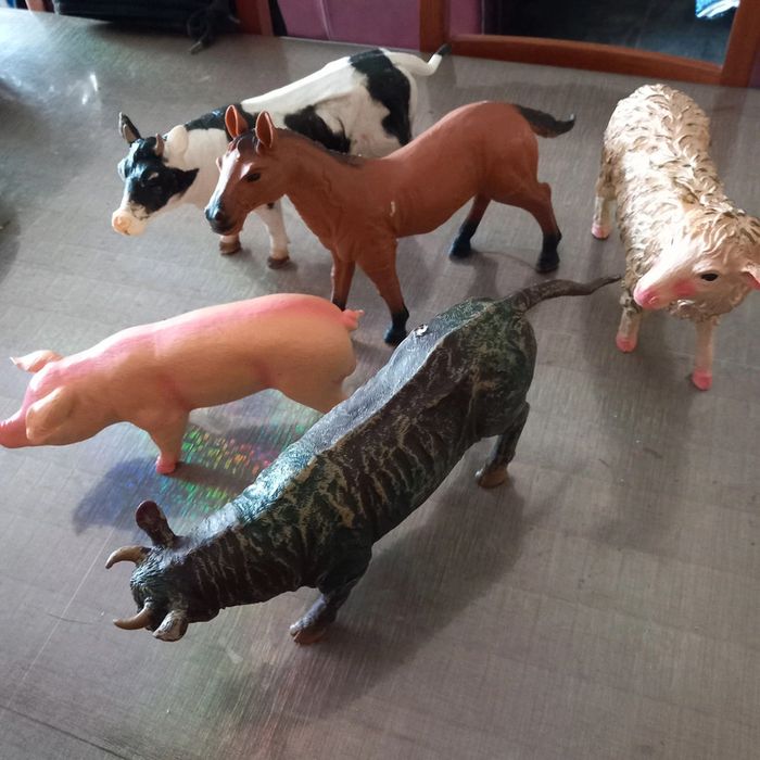 Lot  de grandes figurines d animaux  en caoutchouc 20/20cms - photo numéro 2