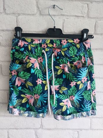 Short Tissaia taille 10 ans / 140 cm