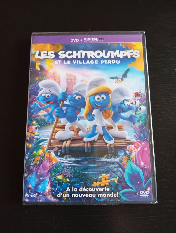 DVD les Schtroumpfs et le village perdu Neuf - photo numéro 1