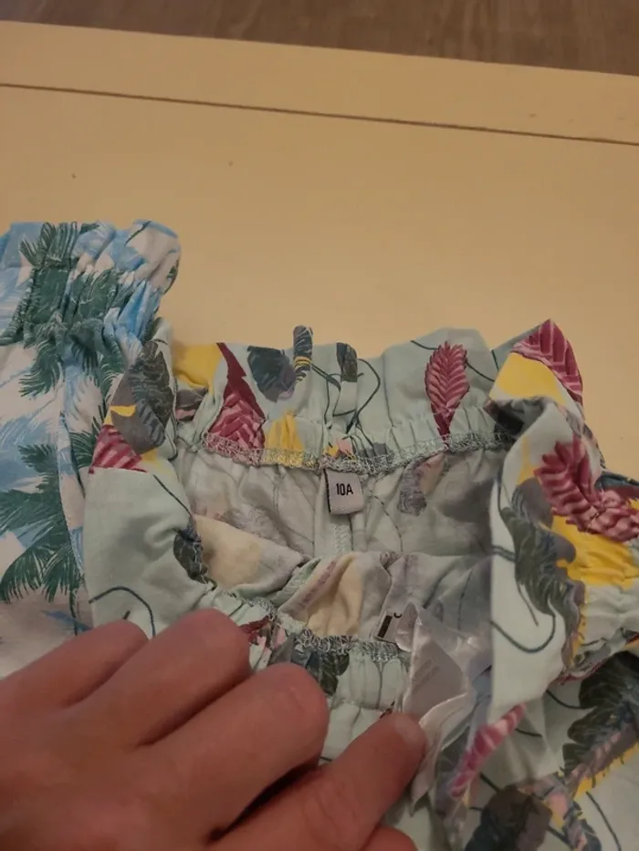 Lot de 2 shorts 10ans - photo numéro 3