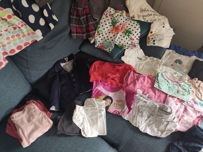 Gros lot de vêtements bébé fille