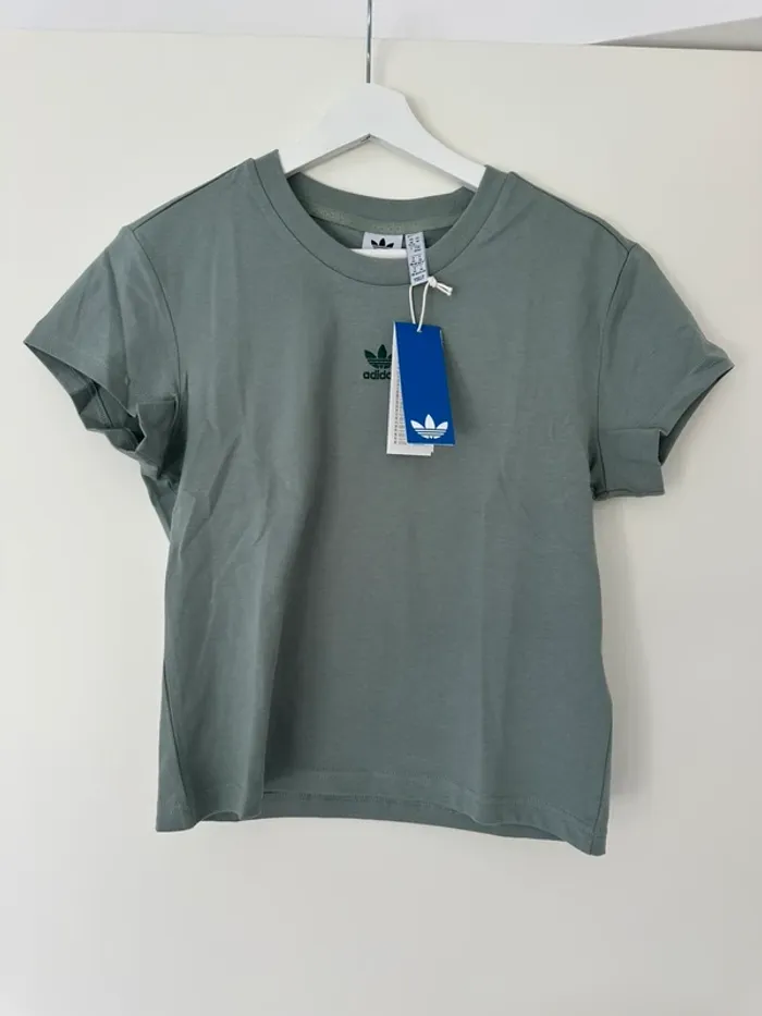 Adidas tshirt slim vert argent taille M neuf avec étiquette - photo numéro 2