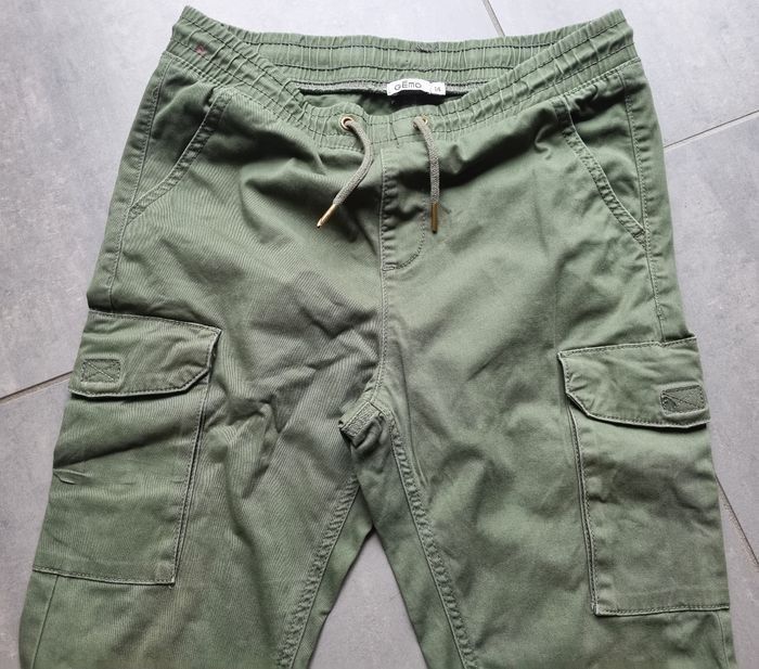 Lot de 2 pantalons type cargo 14ans - photo numéro 4