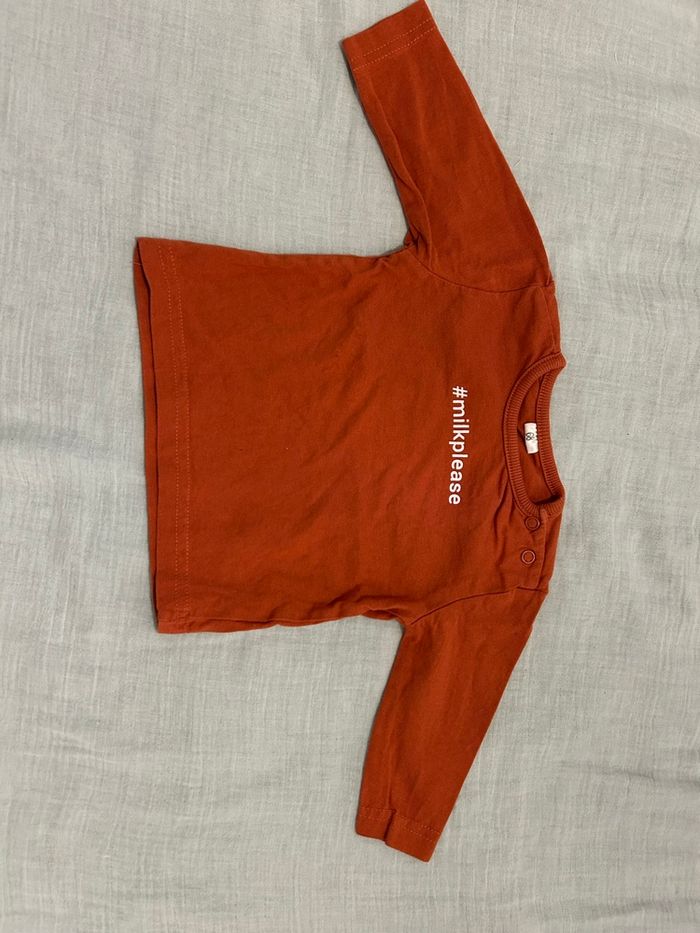 Lot 5 t-shirt et 2 chemises - 6 mois - photo numéro 4