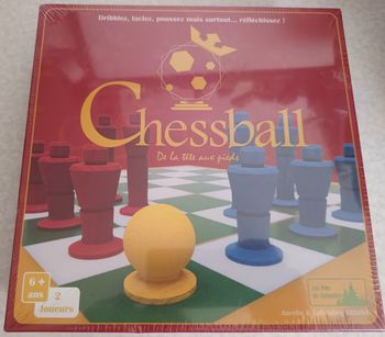 Neuf : Jeu Chessball , De la tête aux pieds (Echec et football)