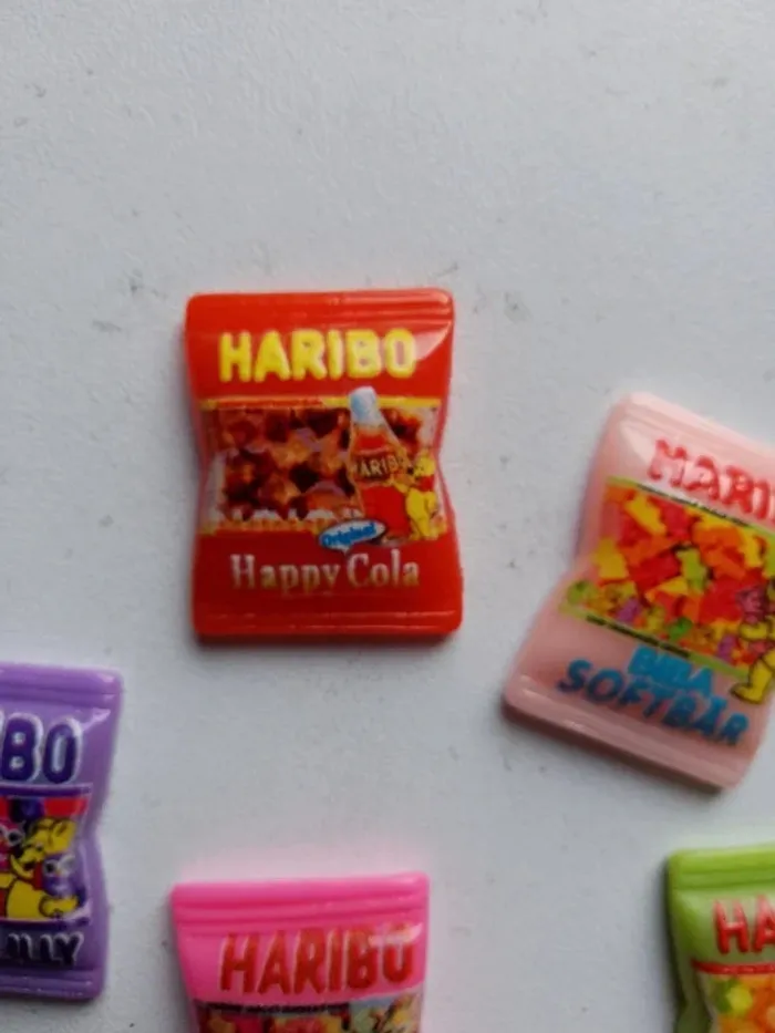 Lot accessoires poupée barbie paquet bonbon haribo - photo numéro 2
