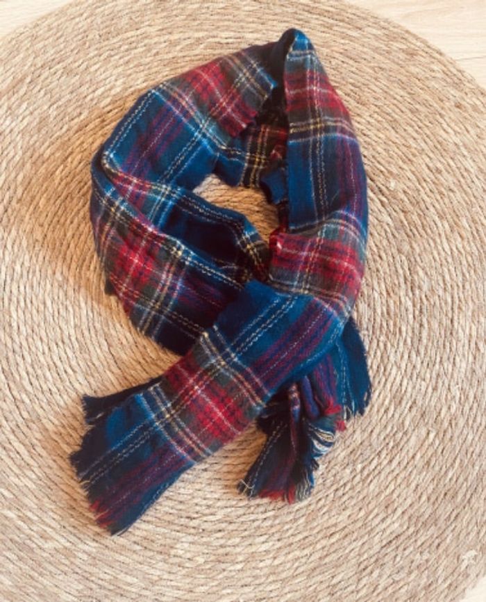 Écharpe à carreaux