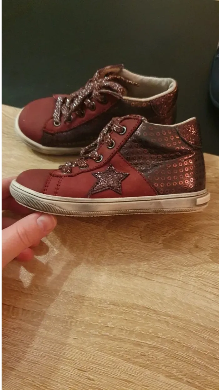 Lot de 3 paires de chaussures pointure 23 - photo numéro 7