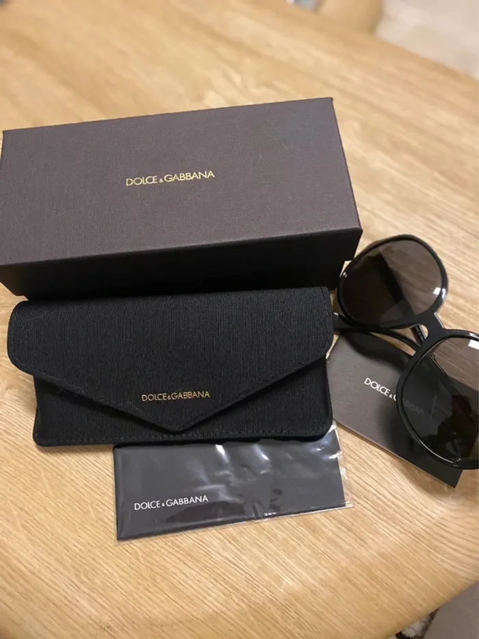 Lunette de soleil dolce&gabbana - photo numéro 3