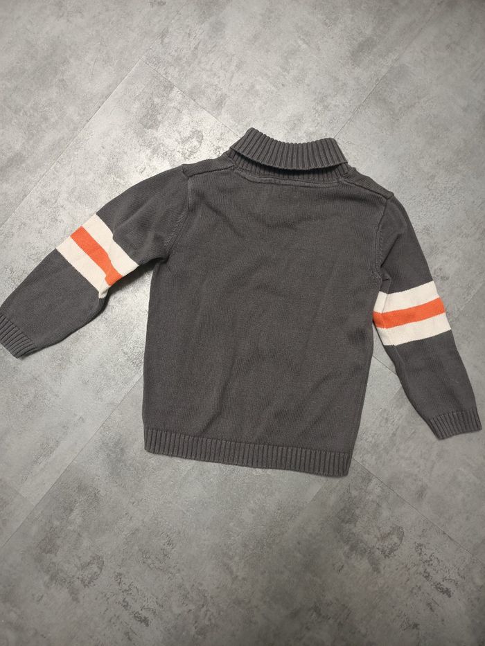 Pull 6 ans - photo numéro 2