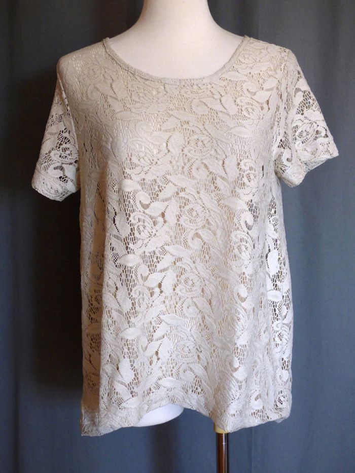 Top dentelle écru Pull & Bear