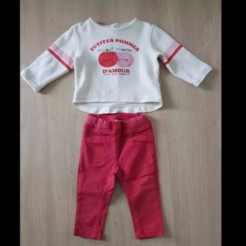 Joli petit ensemble 12 mois