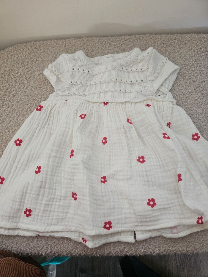 Robe bébé 1 mois