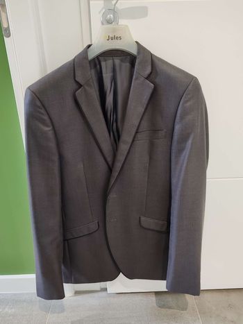 Veste grise (taille 52)