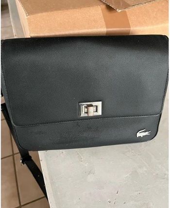 sac a main lacoste