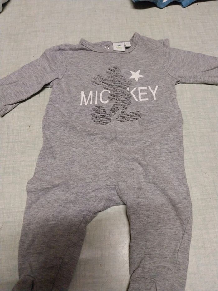 Pyjama - photo numéro 2