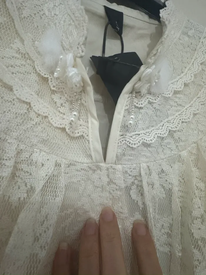 Robe en dentelle blanche - photo numéro 5