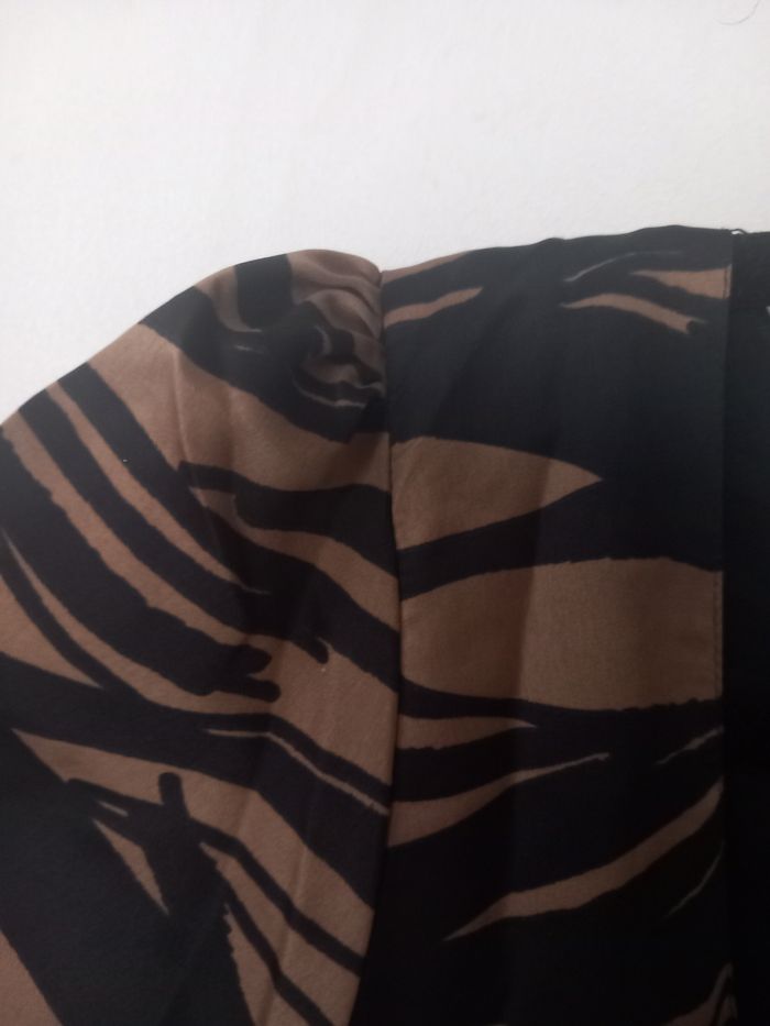 Robe courte zébré taille 38 - photo numéro 8