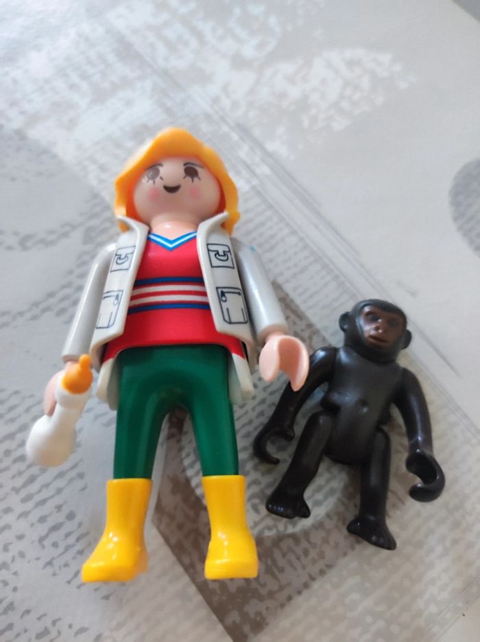 Playmobil soigneur et bébé singe