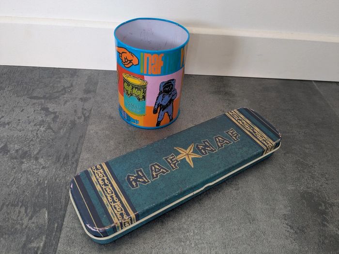 Plumier + Porte-crayons Naf Naf